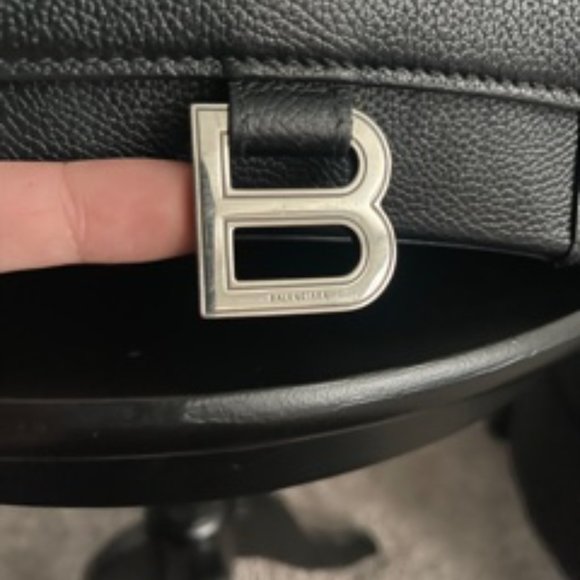 BALENCIAGA HOURGLASS SMALL BAG BLACK GRAIN LEATHER - Picture 5 of 9